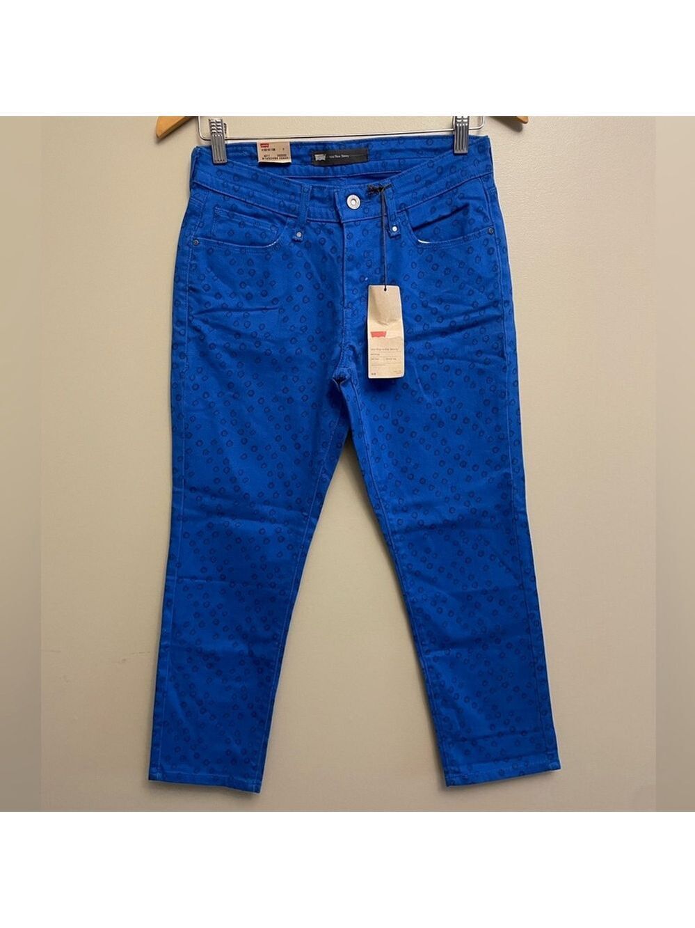Levi’s Mid Rise Skinny Size 6 Petite Blue NWT